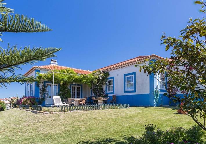 Casa rural para 9 personas, con terraza y jardín en Ericeira