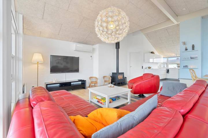 Modernes, strandnahes Ferienhaus mit Sauna und Whirlpool in Søndervig, Holmsland Klit