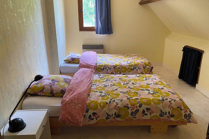 Location de vacances pour 8 personnes, avec jardin et terrasse, animaux acceptés à Saint-Julien-de-Lampon - 4