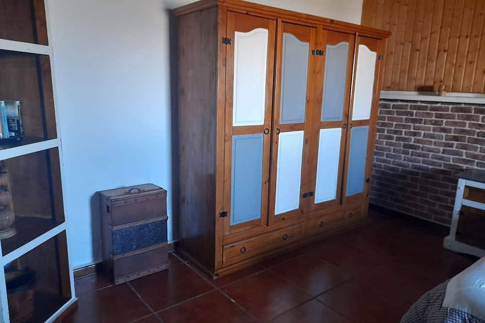 Typical Canarian house with pool and wifi in the mountains of Telde. in Telde, East Gran Canaria