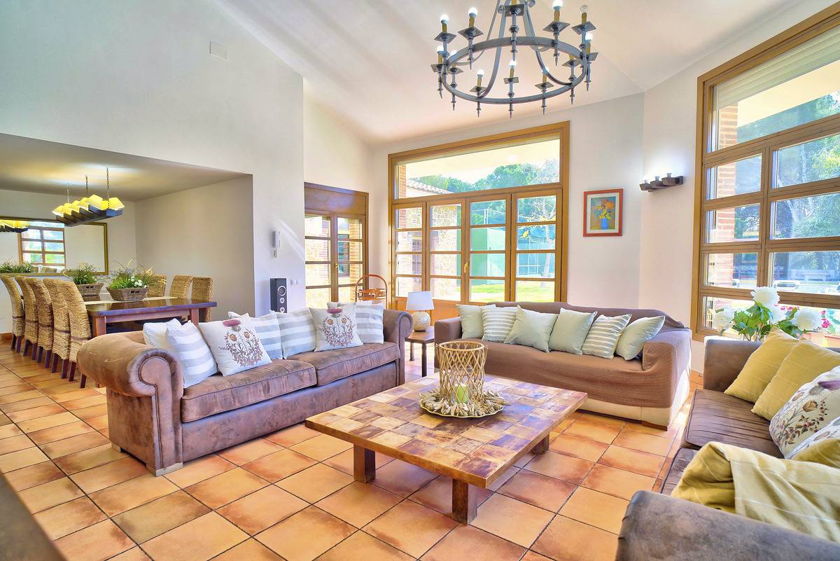 Chalet para 16 personas con terraza in Supermaresme, San Andrés de Llavaneras