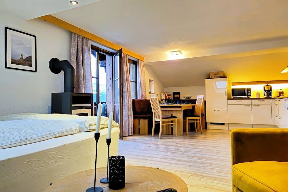 Apartamento entero, Acogedor apartamento para 4 personas con Wifi, Tv, balcón y mascotas permitida in Fließ, Region de Tirol Alto