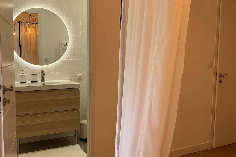 Appartement entier, Appartement hyper centre Style Industriel-Luxe in Avignon, Vaucluse