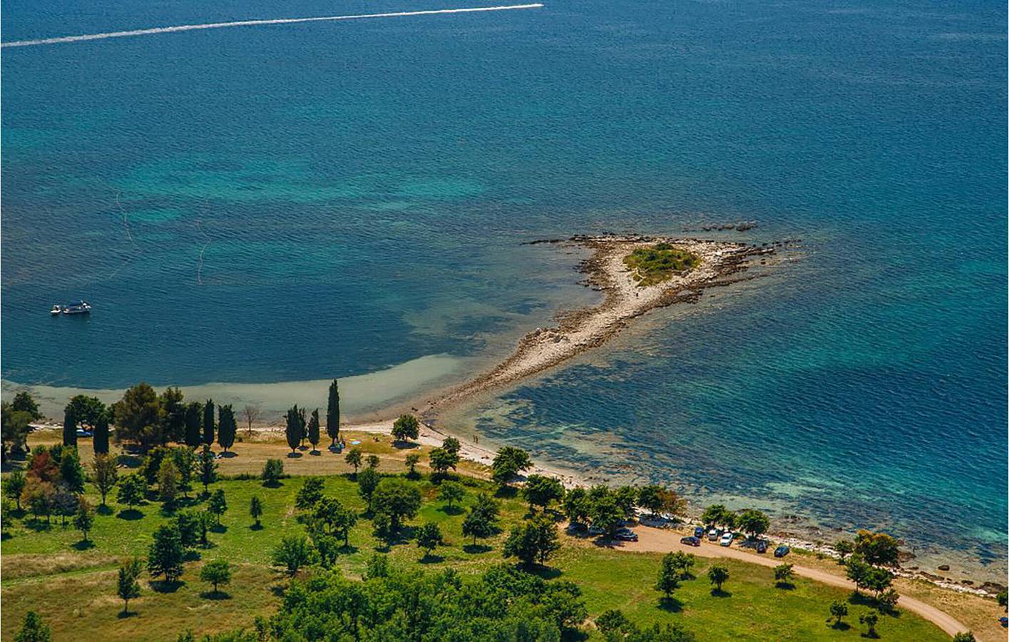 Appartement de vacances entier, Charmant appartement avec piscine, terrasse et jardin, à 1,5 km de la plage in Umag, Région d'Umag