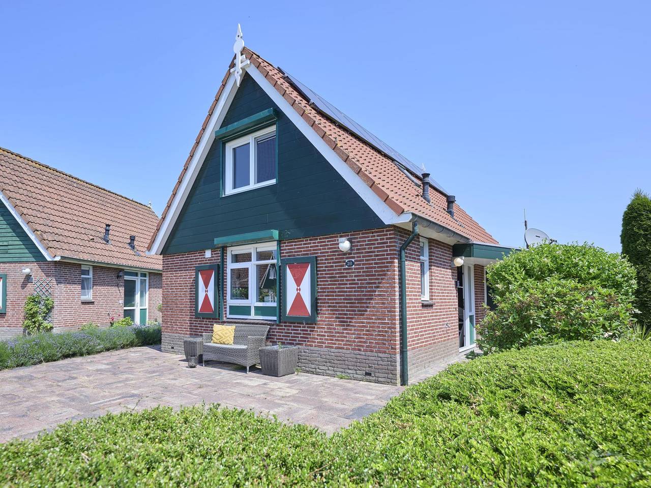 Gemütliches Haus mit 2 Bädern und Wohnveranda
 in Ooltgensplaat, Goeree-Overflakkee