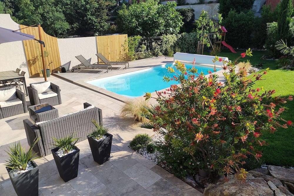 Casa vacanza a Var a partire da 281€ a notte