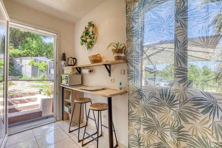 Chambre d’hôte pour 3 personnes, avec piscine et jardin à Puisserguier - 3
