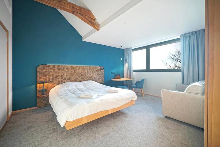 Hôtel pour 2 personnes, avec terrasse ainsi que jardin et vue à Léglise - 2