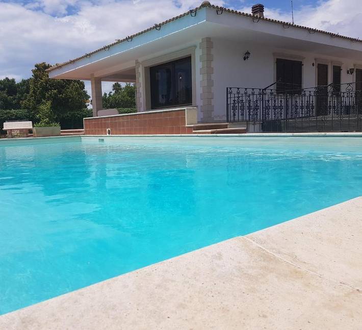 Maison d’hôte pour 2 personnes, avec Balcon et Terrasse ainsi que Jardin et Piscine à Marina di Ragusa