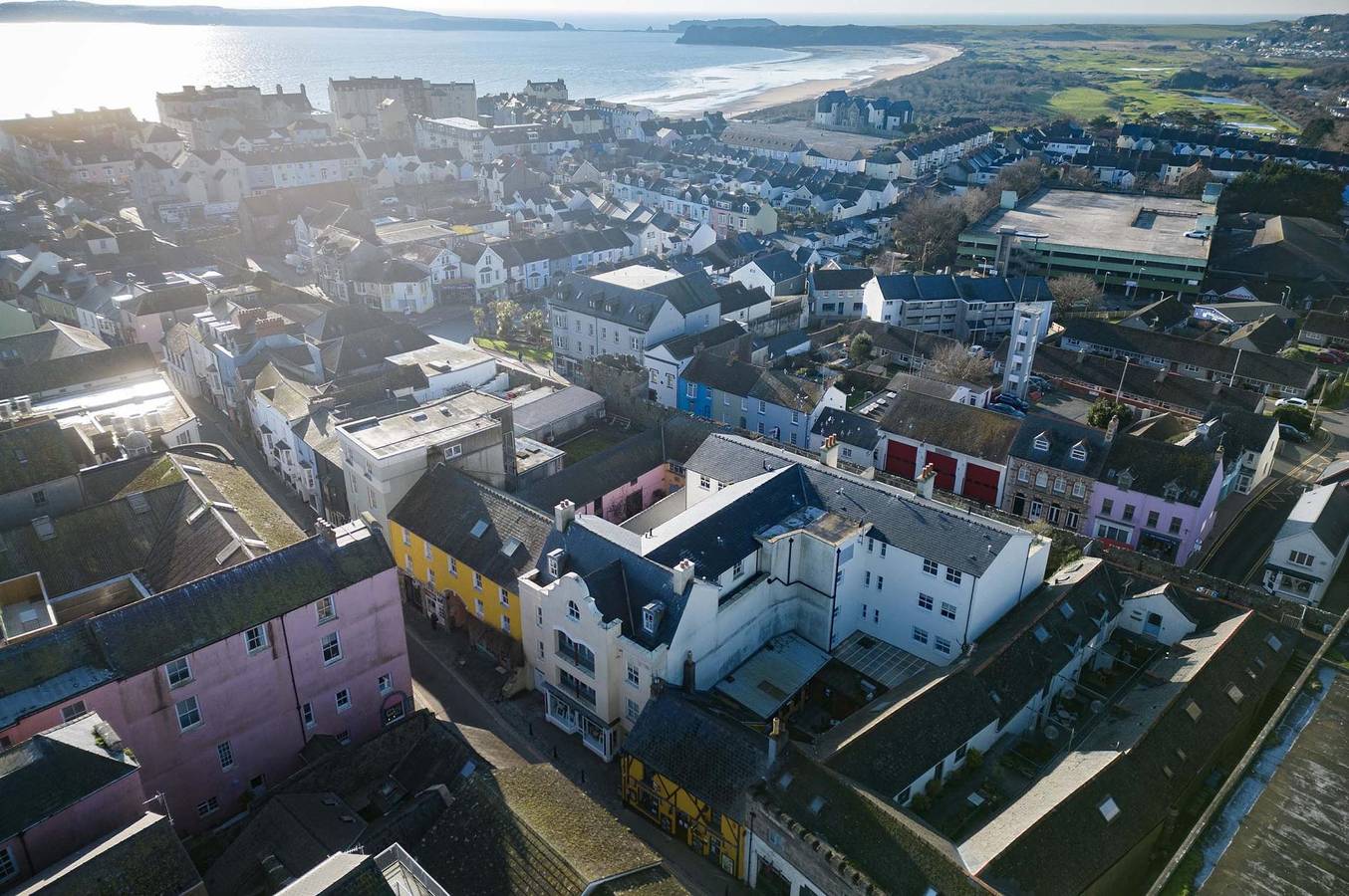 Entire apartment, Cosy At The Mews - 2 Bedroom Apartment - Tenby in Tenby, Pembrokeshire