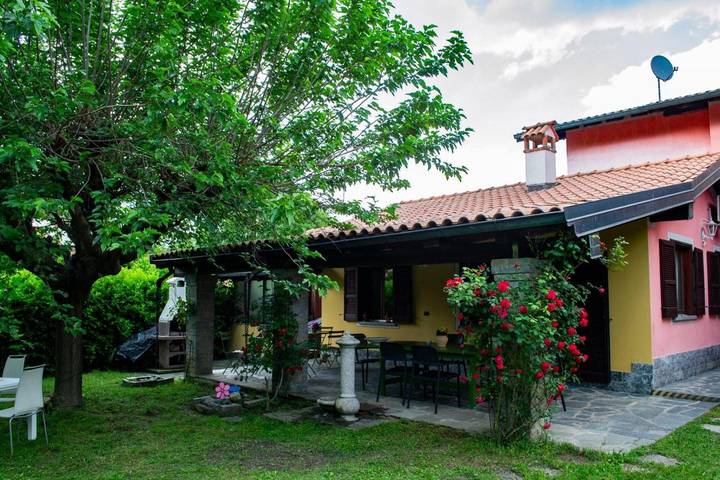 Bnb für 2 Personen, mit Terrasse und Garten sowie Ausblick am Lago Maggiore