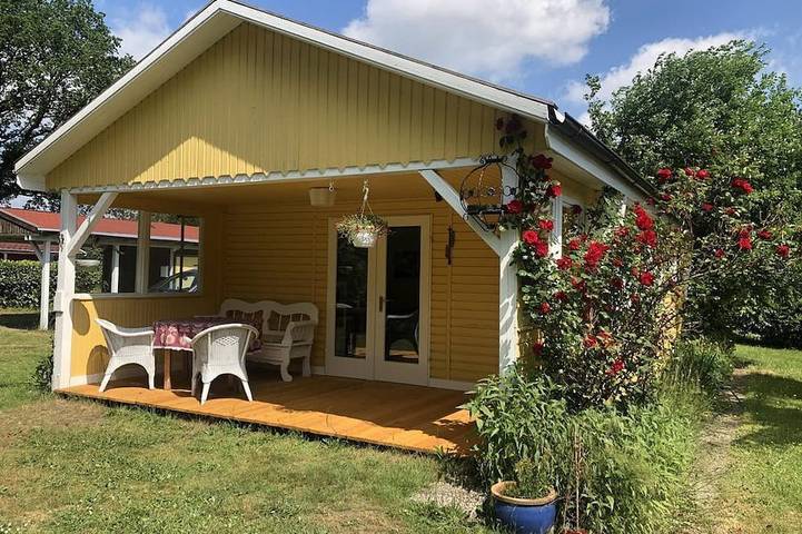 Ferienhaus für 4 Personen, mit Garten in Wiefelstede