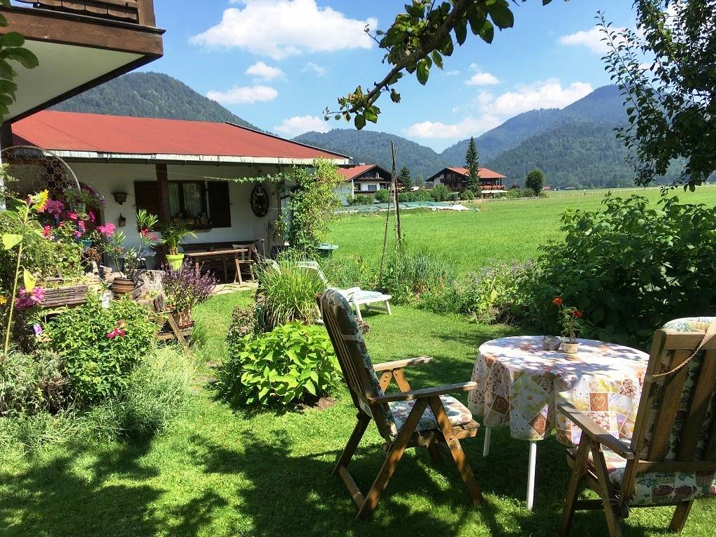 Ganze Ferienwohnung, Gästehaus Schlagbauer - 2-Raum-Wohnung, 48 m² mit großem Balkon in Reit im Winkl, Bayerische Alpen