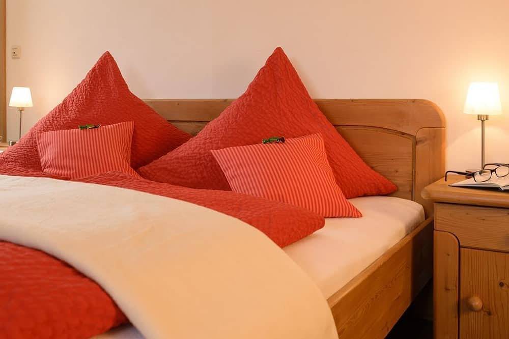 Twin Room \"Sonnenberg\" - Weingut Gästehaus Hechtmann in Ilbesheim bei Landau in der Pfalz, Südliche Weinstraße