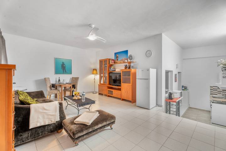 Appartamento intero, Appartamento Vacanze 'Bonito Apartamento En Tenerife Sur' con Vista Mare, Terrazza e Wi-Fi in Guia de Isora, Tenerife Sud