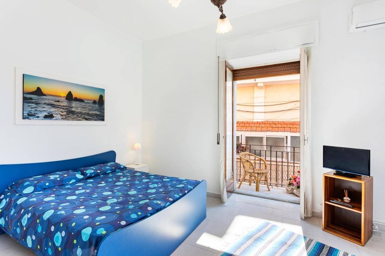 Appartement entier, Guesthost - La Finestra dei Ciclopi Seaview Flat in Aci Trezza, Aci Castello