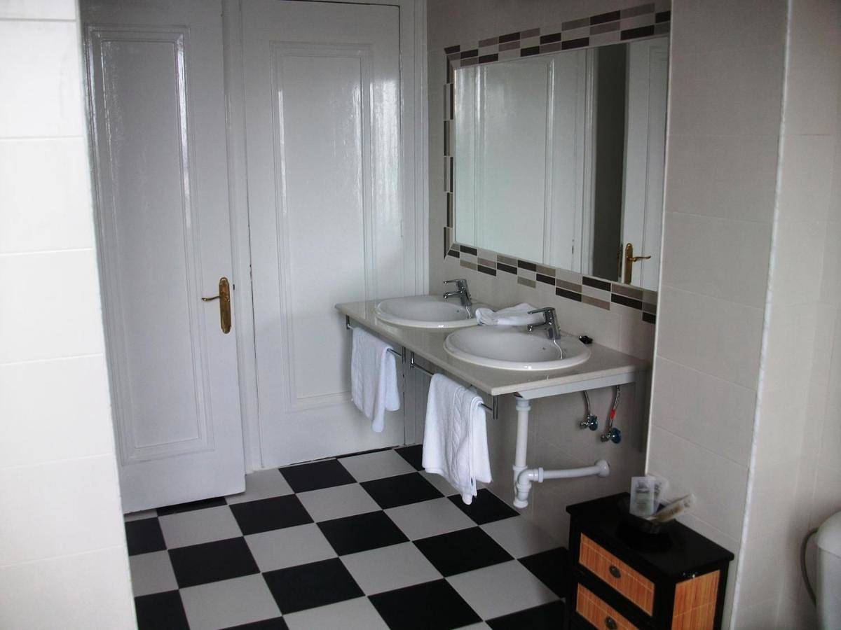 Hotel Neguri in Playa de la Bola (Getxo), Getxo