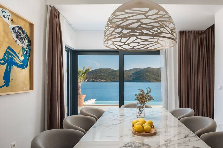 Villa Maris – beheizter Pool, Sauna, erste Reihe am Meer/Strand, haustierfreundlich in Viganj, Dubrovnik-Neretva