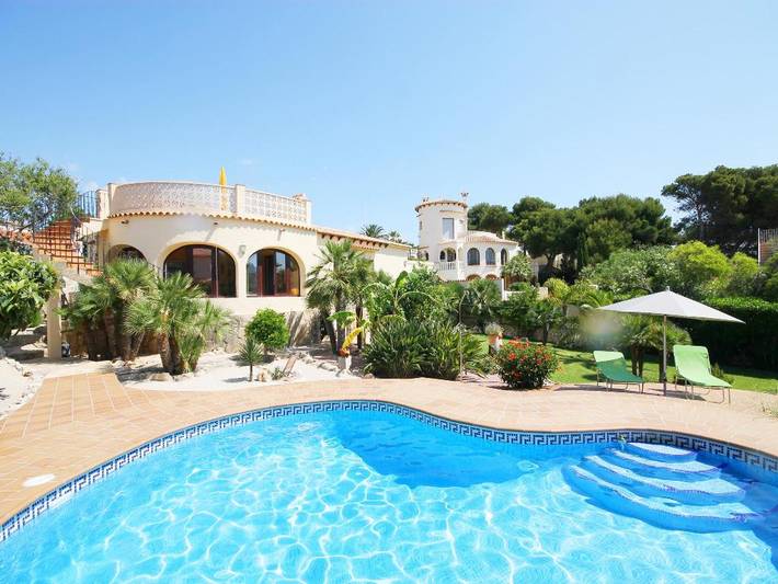 Villa pour 6 personnes, avec Terrasse et Jardin