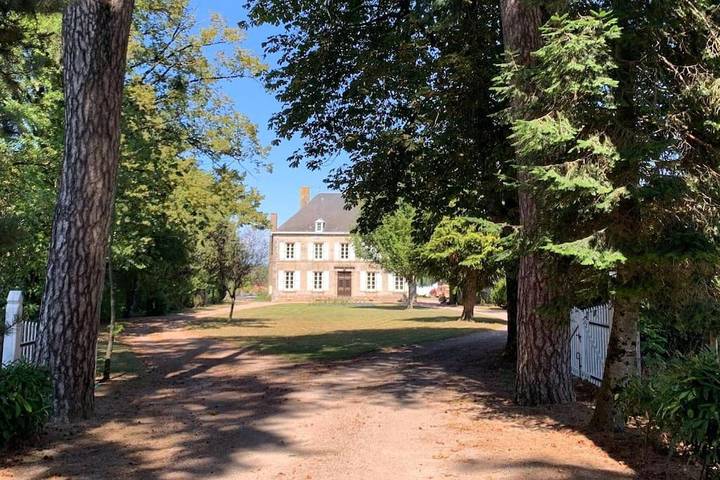 Maison de vacances pour 10 personnes, avec terrasse ainsi que piscine et vue, animaux acceptés