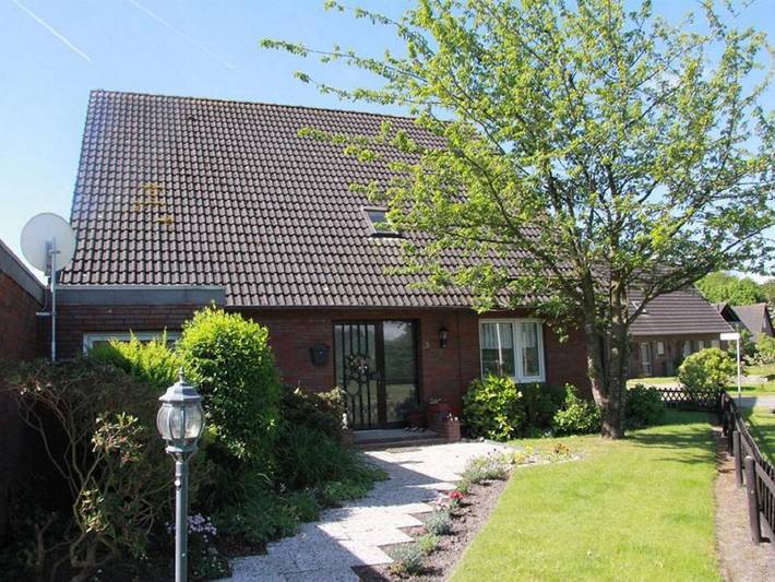 Ferienwohnung für 5 Personen, mit Balkon und Terrasse sowie Garten in Westerbur