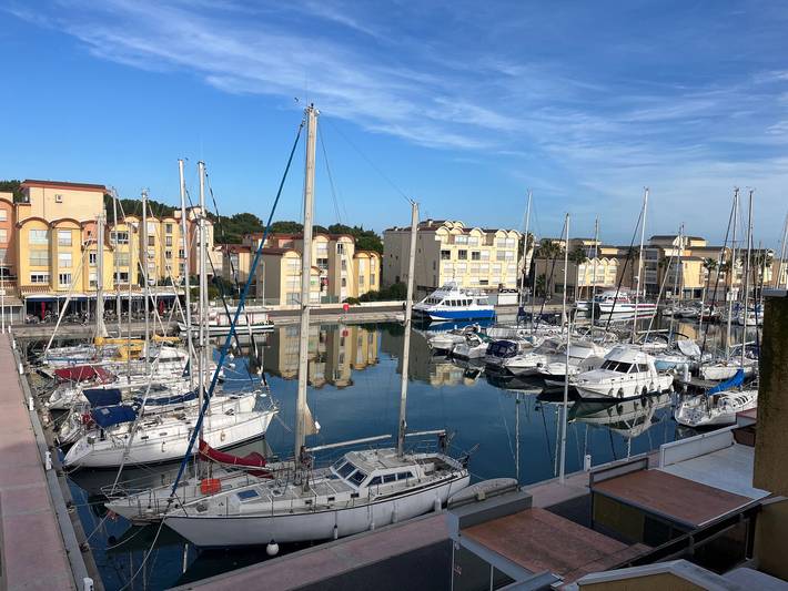 Gîte pour 2 personnes, avec Terrasse et Piscine dans Office De Tourisme De Gruissan - 4