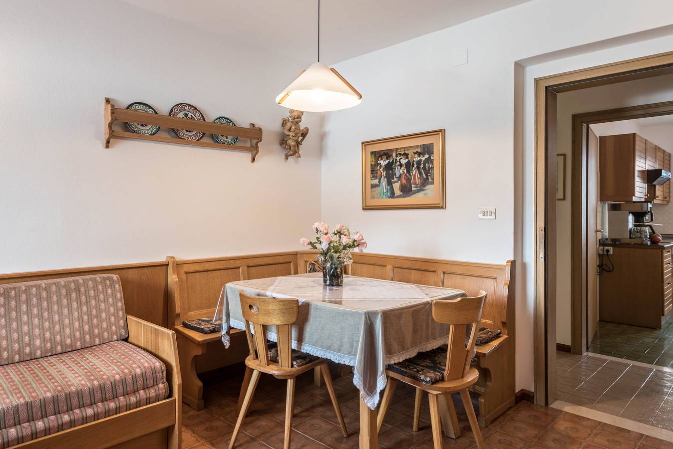 Appartamento intero, Ampio appartamento con giardino “Haus Forelle” sulle pendici, vista monti, ski-in/ski-out in Selva di Val Gardena, Dolomiti Superski