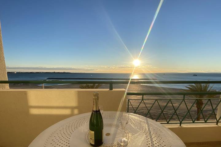 Appartement entier, La Croix du Sud: superbe appartement en duplex 2 chambres vue mer in Port Camargue, Le Grau-du-Roi