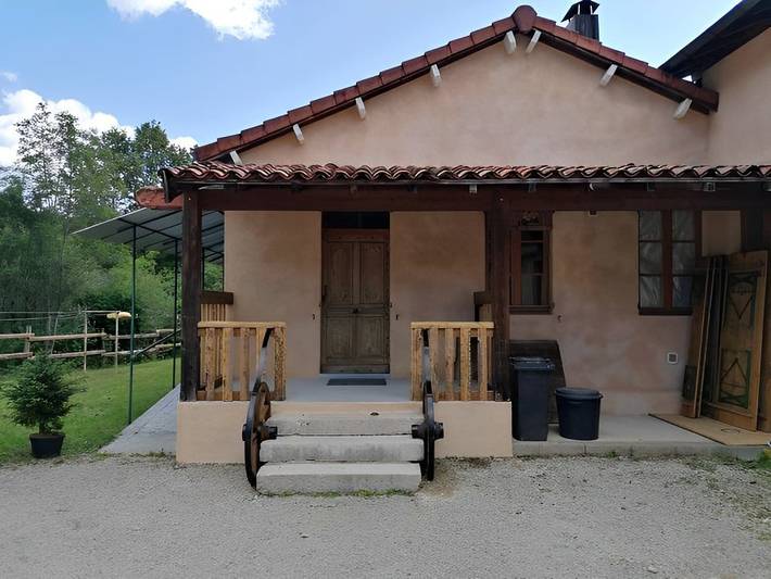 Gîte pour 20 personnes, avec jardin dans l' Ain - 3