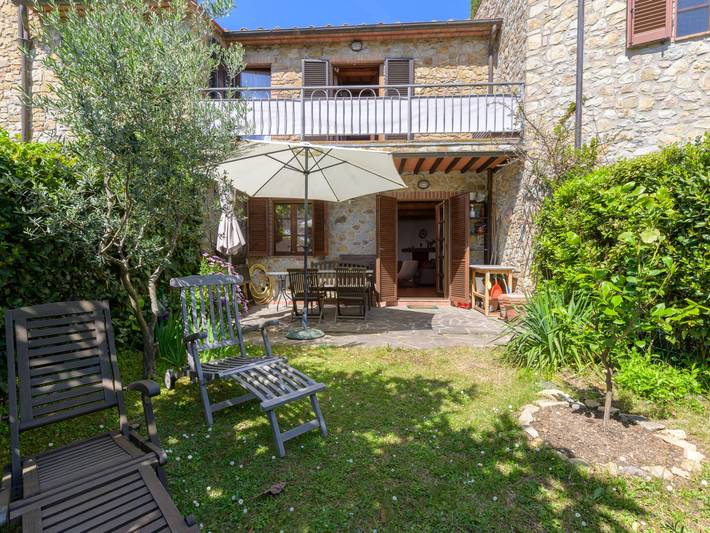 Casa vacanza per 4 persone, con Balcone e Terrazza nonché Giardino e Panorama a Gavorrano