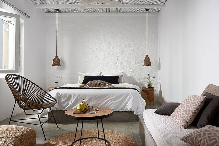Apartment for 2 people in Milos