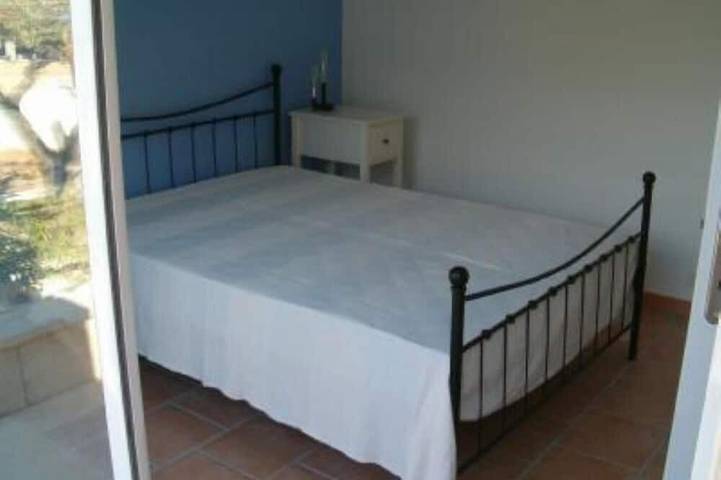 Location de vacances pour 4 personnes, avec terrasse et jardin à Combas - 2