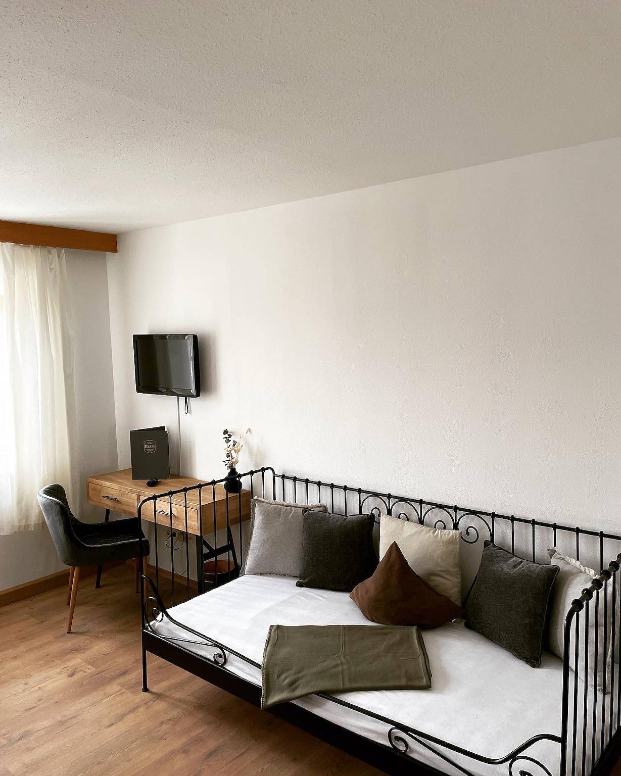 Hotel Garni Kern - Doppelzimmer mit Du/Wc in Halfing, Landkreis Rosenheim