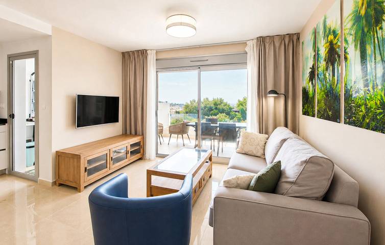 Apartamento vacacional entero, Acogedor apartamento de 2 dormitorios con piscina, wifi y a pocos pasos de Playa Cudolà in Cabanes, Costa del Azahar