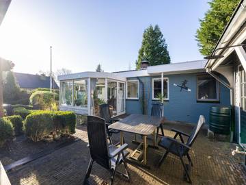 Ferienhaus für 4 Personen, mit Sauna und Terrasse sowie Garten in Lauwersmeer