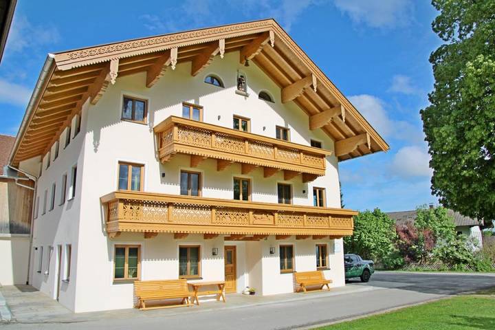 Ferienwohnung für 6 Personen, mit Terrasse und Garten