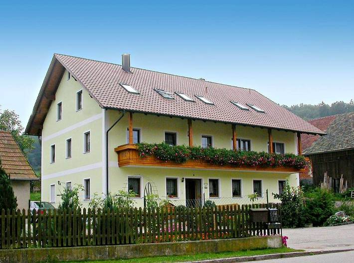 Ferienwohnung für 2 Personen, mit Garten und Ausblick