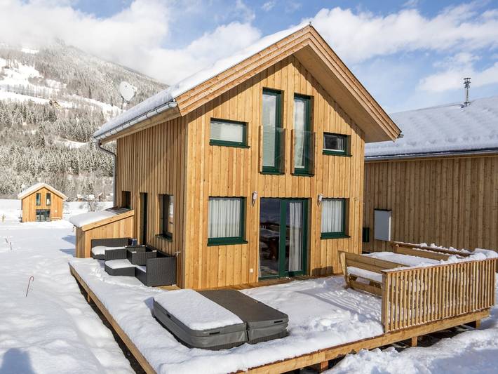 Ferienhaus für 6 Personen, mit Terrasse und Whirlpool sowie Garten und Sauna in St. Georgen ob Murau