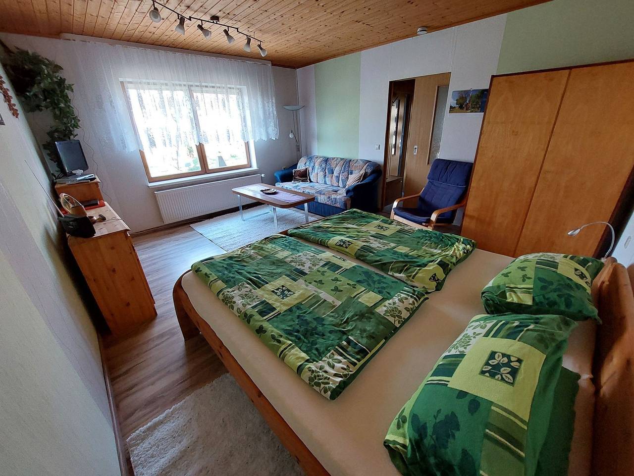Ganze Ferienwohnung, Jagode, Marina - Ferienwohnung in Bollewick, Müritz