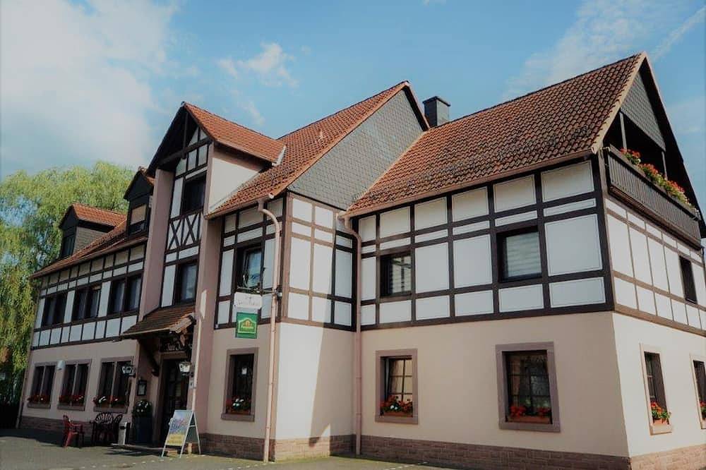 Ganze Wohnung, Doppelzimmer mit Dusche und Wc in Bad Soden-Salmünster, Main-Kinzig-Kreis