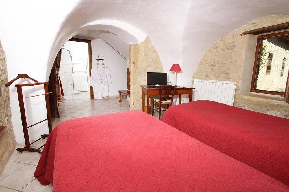 Mas Distaise, 5 bedrooms, 4 bathrooms, pool, billiards.  Vacations with family and friends in Grane, Die und Umgebung