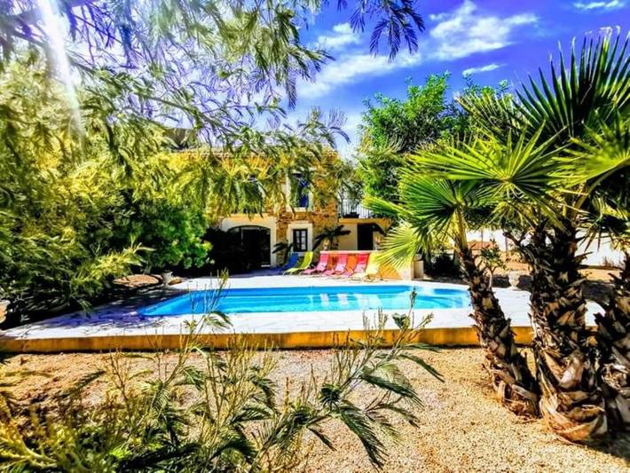 Location de vacances pour 8 personnes, avec jardin, animaux acceptés à Saint-Nazaire-d'Aude