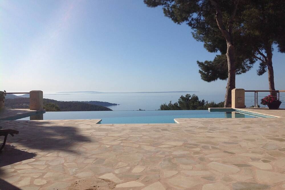 Einzigartiger Panoramablick für diese Villa mit 6 Schlafzimmern und 6 Bädern in Es Cubells, Sant Josep de sa Talaia