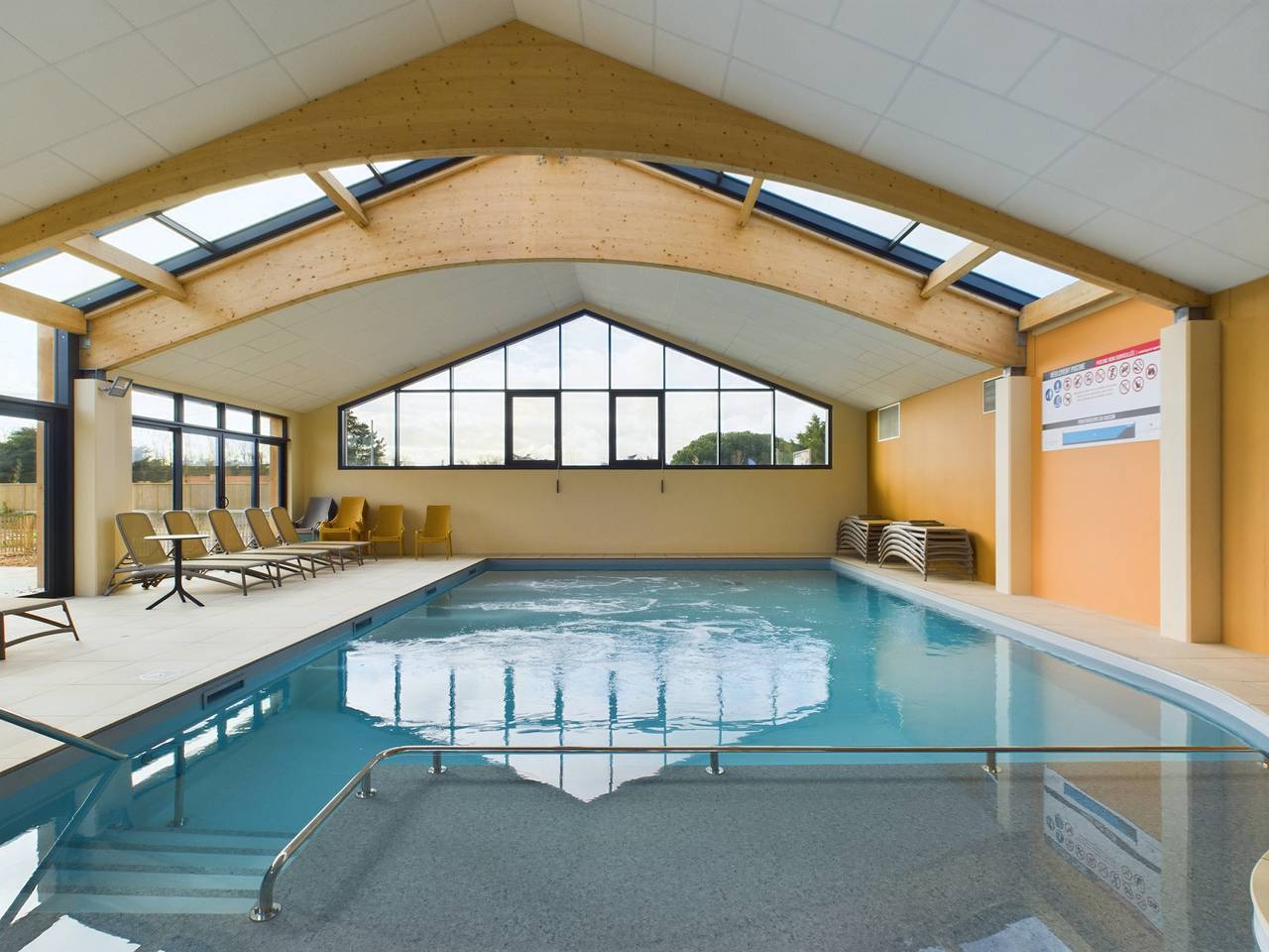Joli chalet pour 6, piscine chauffée à l'année in Saint-Gilles-Croix-de-Vie, Valle del Loira