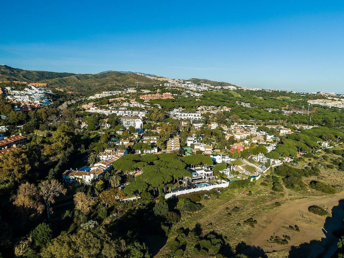 Villa Las Dunas in Carib Playa, Marbella