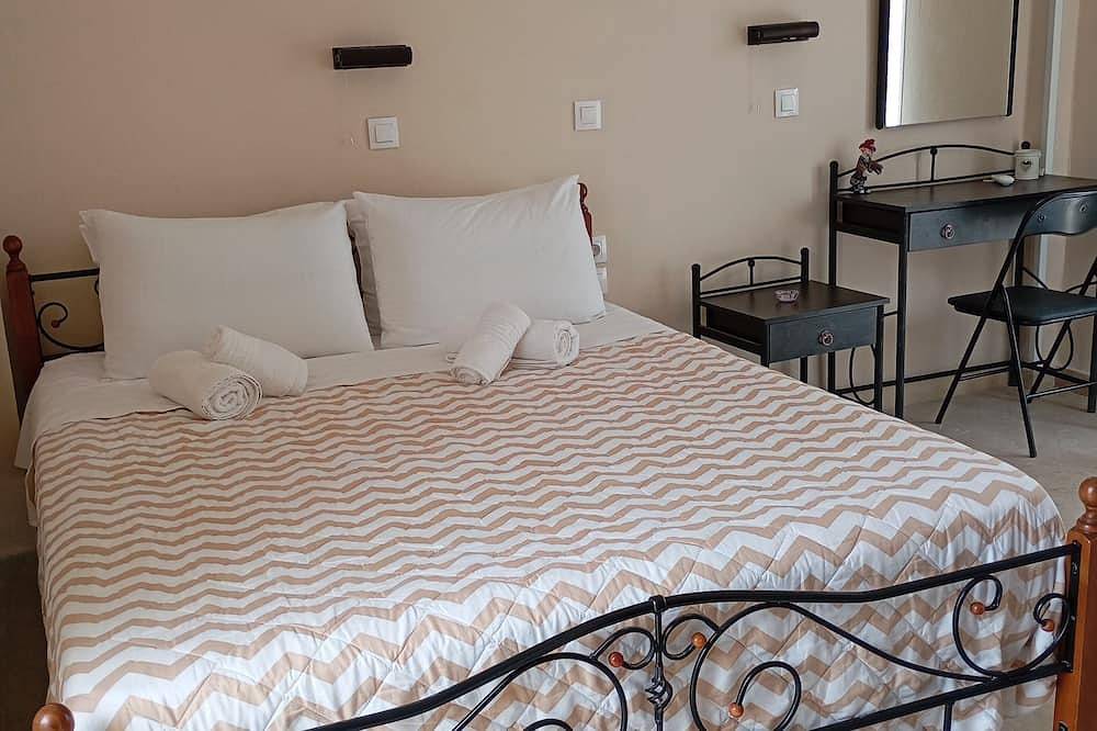 Entire apartment, Elenas Garden apartments Kavos -Cozy rooms in nature in Kavos, Corfu