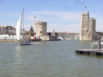 Gîte pour 2 personnes, avec terrasse, animaux acceptés dans Aquarium de la Rochelle