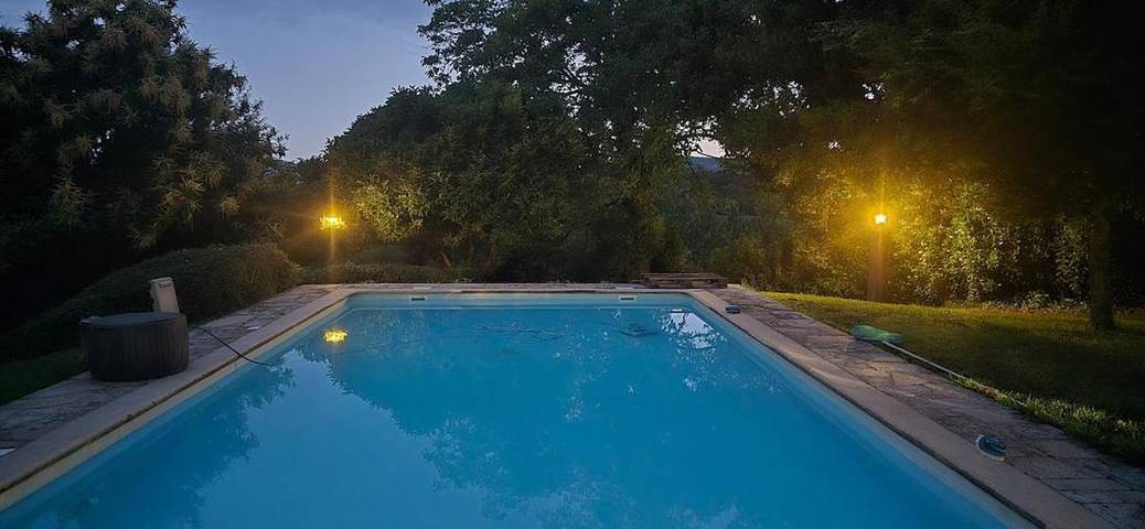 Casa rural para 9 personas, con Balcón y Jacuzzi además de Terraza y Jardín en Padrón - 3