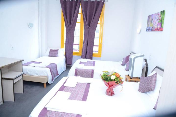 Hôtel pour 5 personnes, avec vue et terrasse dans Musée Sainte Bernadette Moulin Lacadé Maison Paternelle - 2