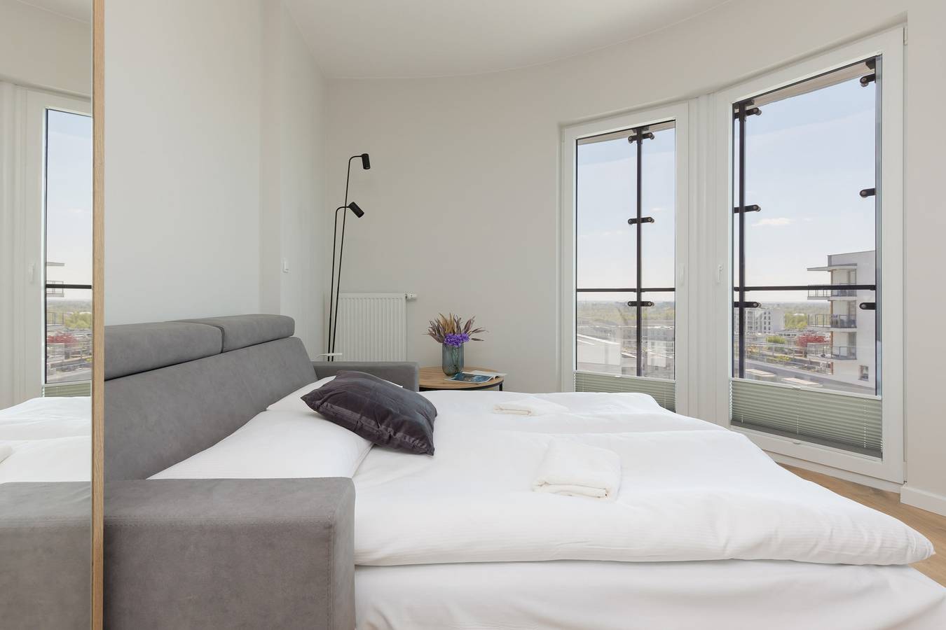 Entire studio, Comfortable Studio | Parking in Garage | Air Conditioning in Warsaw, Masovia